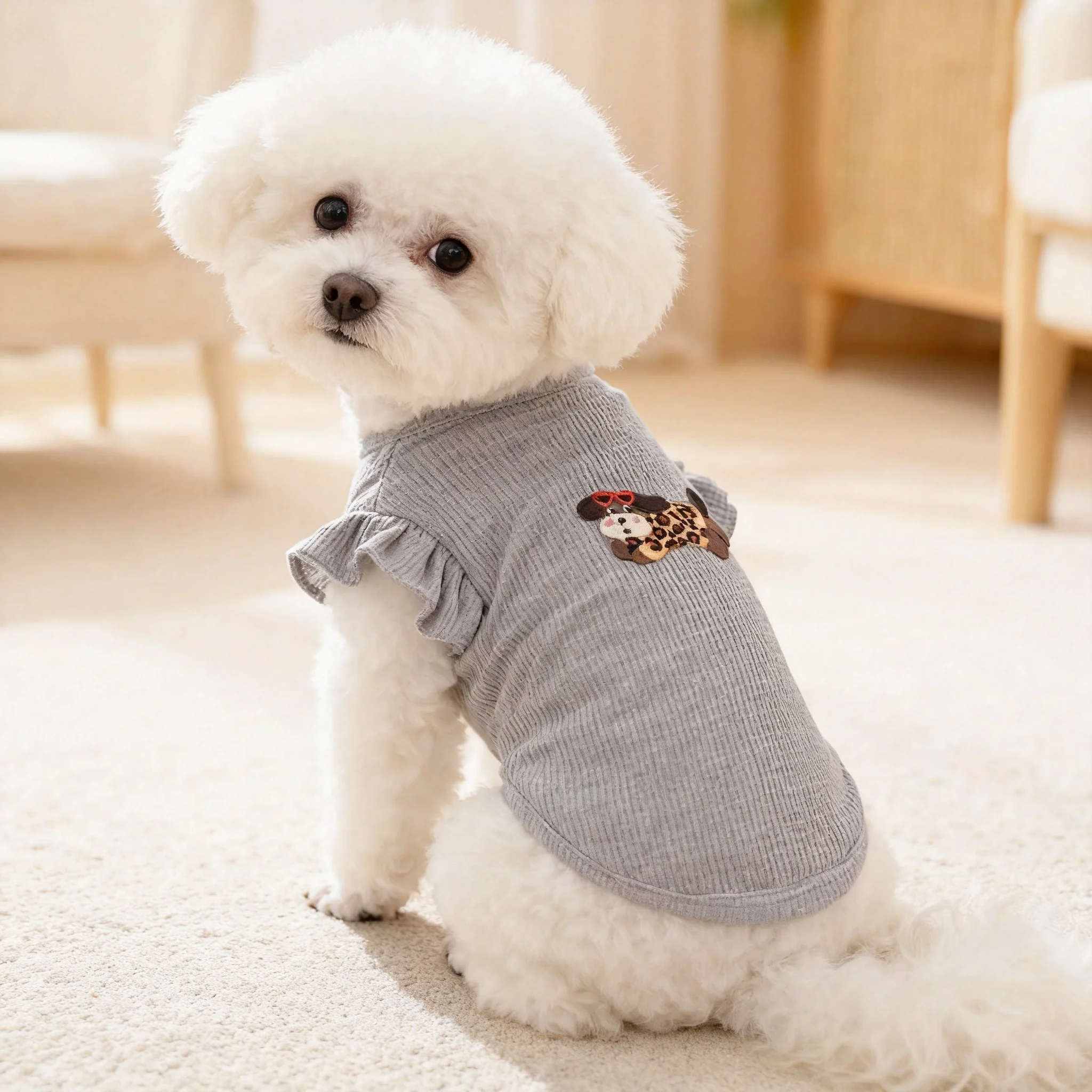 Geripptes Rüschen-Tanktop für kleine Hunde, Leopardenmuster-Welpen-Shirt mit Schleifenstickerei, ärmellos, weich und atmungsaktiv ﻿ – Detail 1