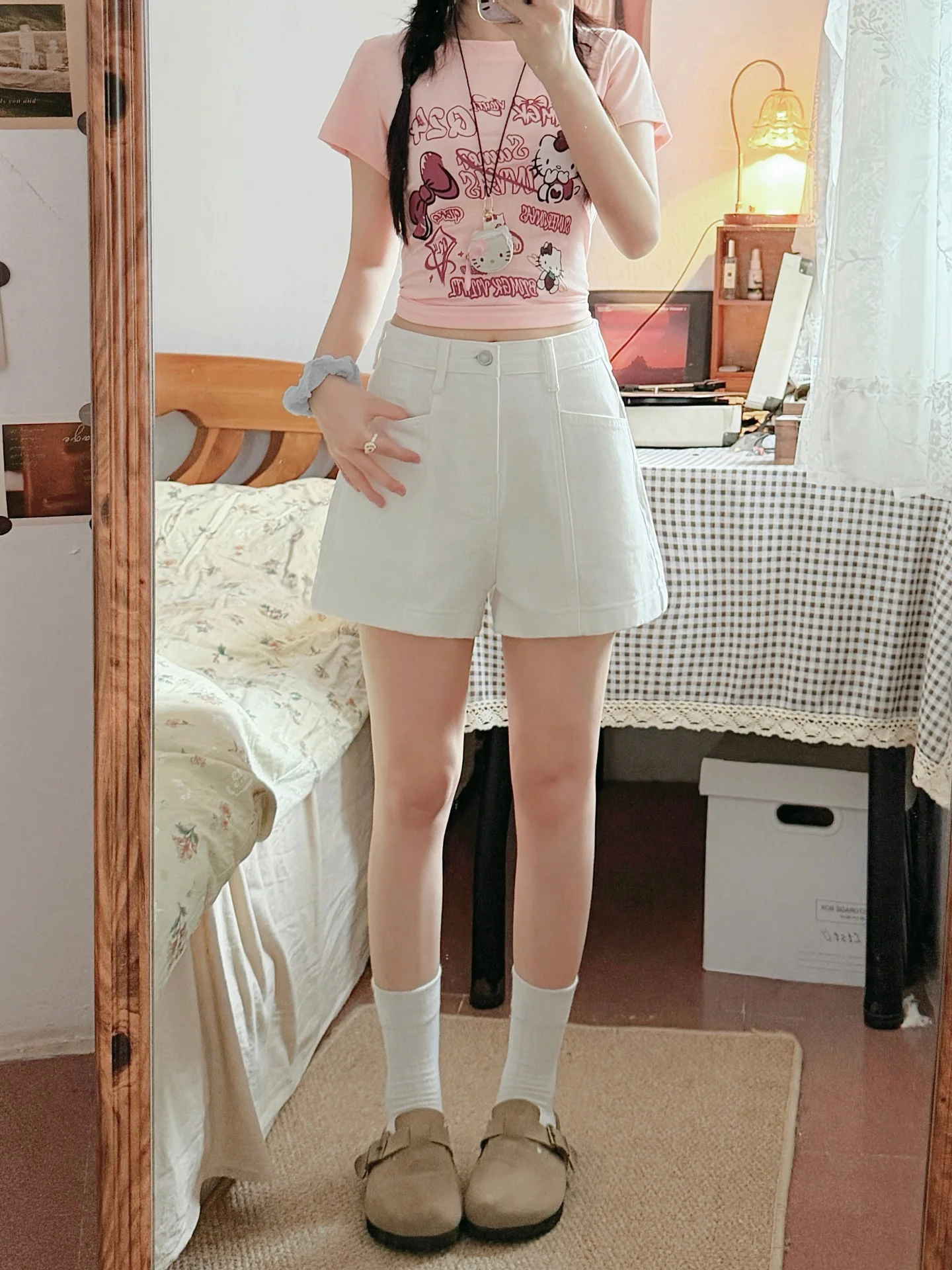 White Casual Straight Leg Jeans Shorts Women Summer New Large Size Loose Small Figure Hot Pants Versatile High Waist Denim
