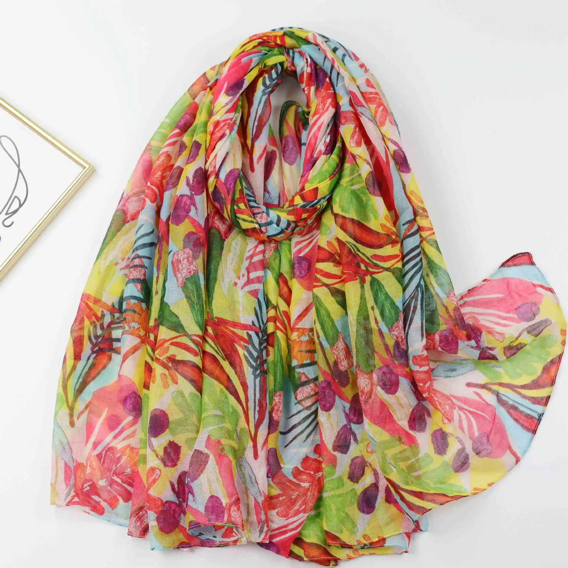 

2024 Newest Women Printed Pattern Scarf Cotton Voile Scarf Shawls