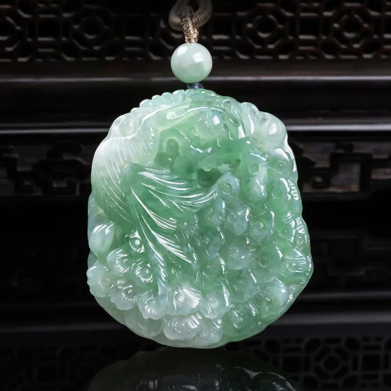 Natural A-grade Myanmar jadeite phoenix presents a luxurious three-dimensional phoenix brand exquisite high ice jade pendant