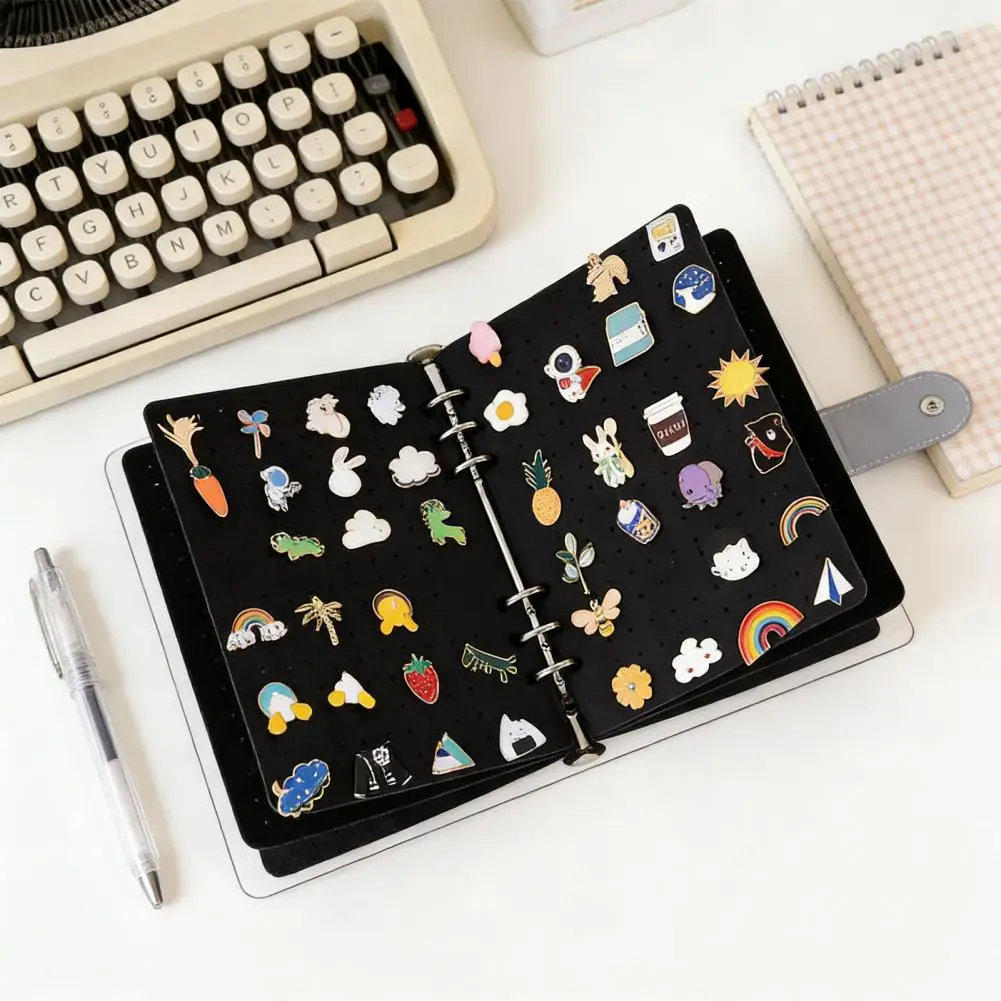 

Альбом для значков и пинов на 8 фетровых страницах: Органайзер для эмалевых значков, брошей и пуговиц