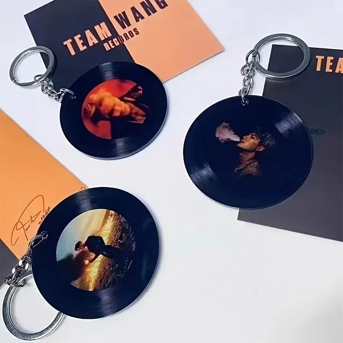 Custom 2D Flat Acrylic Vinyl Record Keychain, Personalized Album Cover Charm, Novelty Gift for Birthdays & Daily Use