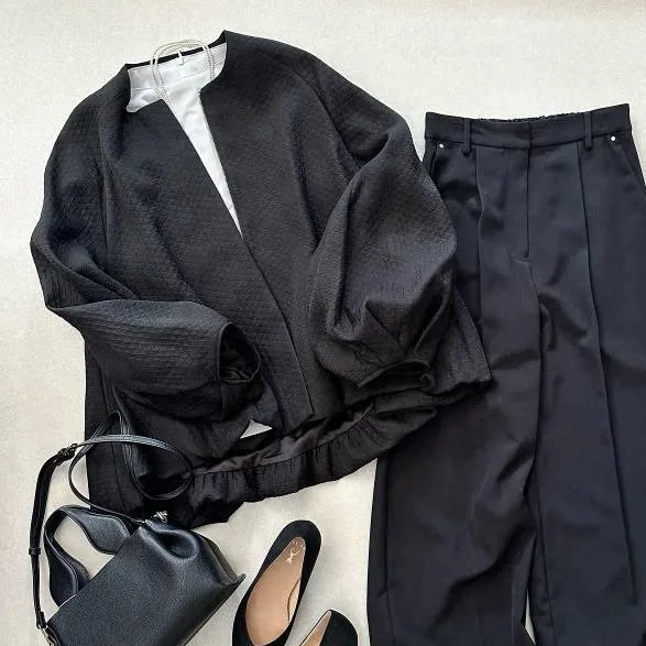 ชุดเซ็ตสองชิ้น เสื้อแจ็คเก็ตแขนทรงโคม คอกลม ทรงหลวม กางเกงขายาว สปริง 2025