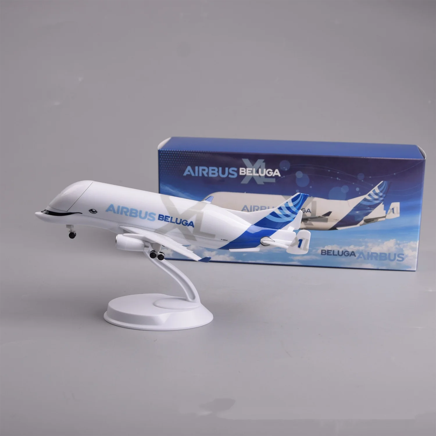 20cm Openable Cabin A330 Beluga Super Transport Aircraft Plastic Model Plane Kit for Aviation Souvenir Plane Gift