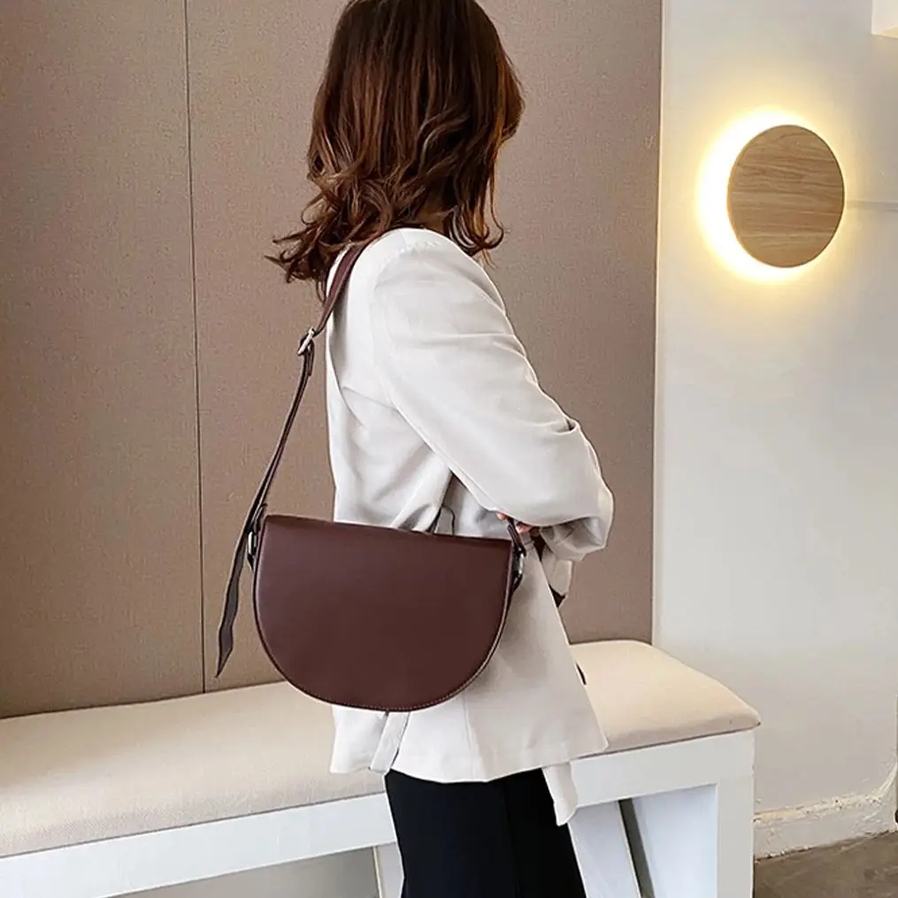 New Luxury Retro Designer Handbags PU Leather Solid Color Saddle Bag Shoulder Bags for Women Fashion Ladies Crossbody Bag