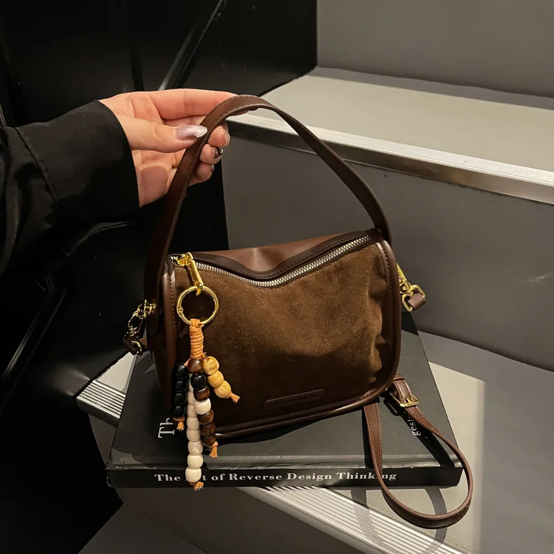 

Новинка 2025, матовая винтажная сумка через плечо для женщин, текстурированный кошелек с верхней ручкой, повседневная мини-сумка на плечо, шикарная и универсальная ​