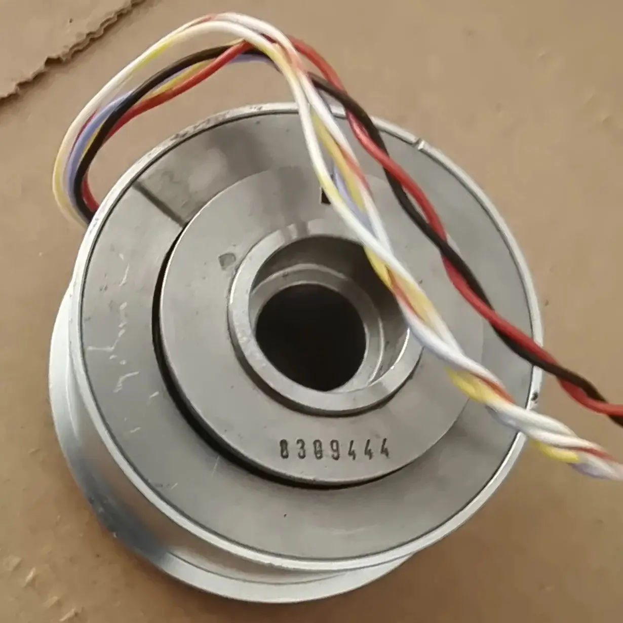Used V23401-T2G14-E209 Rotary Encoder，Tested ok，V23401 T2G14 E209，Fast shipping