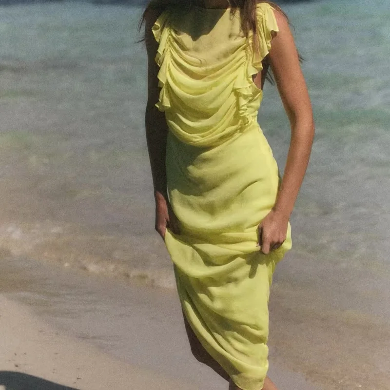Summer 2026 New Women's Yellow Sleeveless Straight Collar Georgette Long Dress Holiday Style High Waist A-Line Skirt Casual Wear