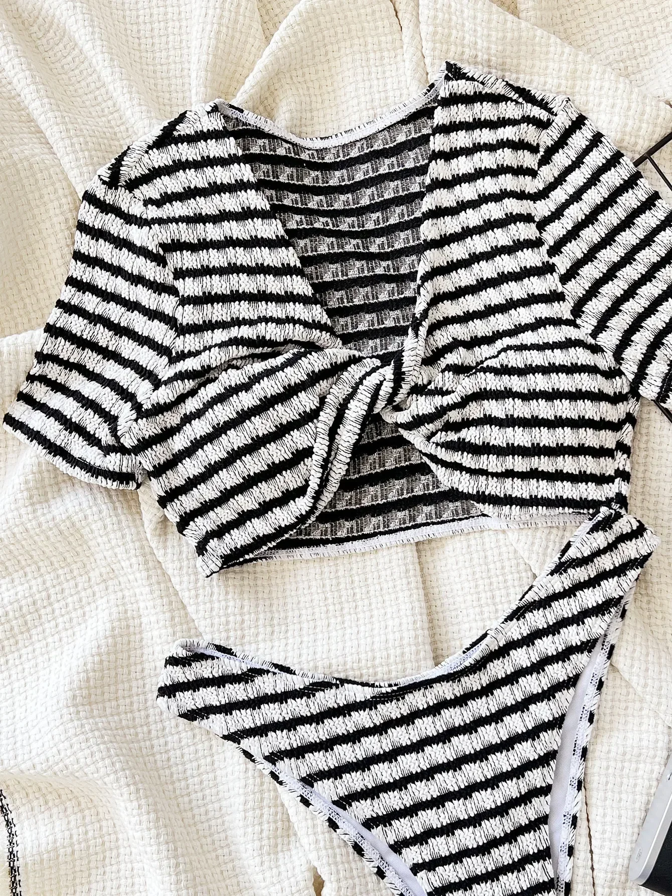 Sexy Short Sleeve Bikini 2025 Swimwear Women Summer Black White Contrast  Front Bow Cross Push Up Holiday High Waist Swimsuit