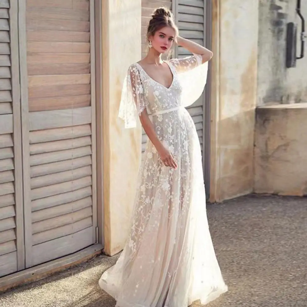 Loose Cut Dress Elegant Lace Flared Sleeve Wedding Dress with V Neck Open Back Boho Beach Bridal Ball Gown Mesh Gown for Bride V