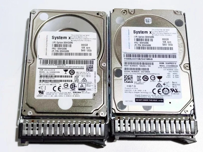 

Для Lenovo/IBM 00WG685 00WG686 300G 10K 12G SAS жесткий диск X3650M5 X3850X6 б/у