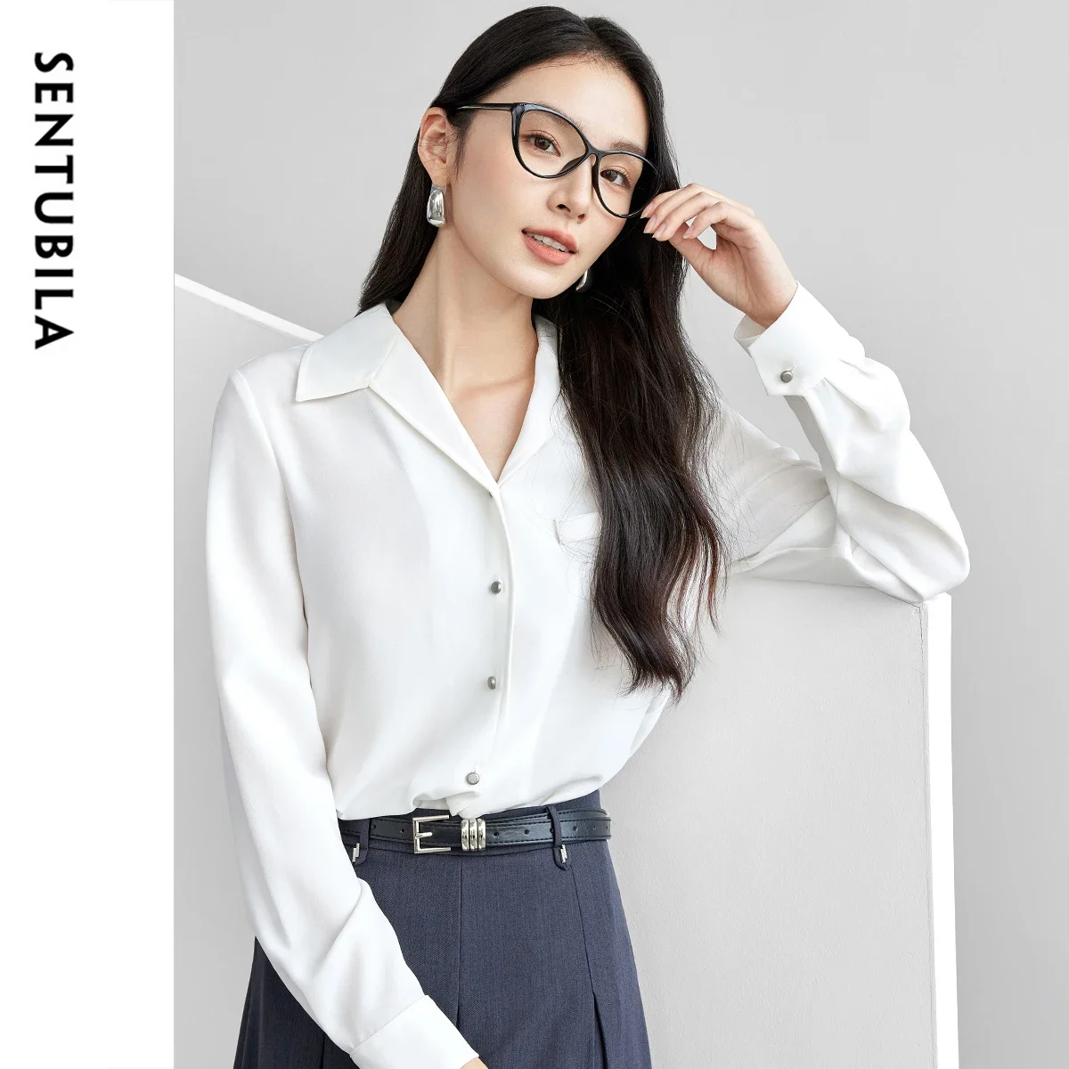 

SENTUBILA Women's White Lapel Shirt 2025 Spring Polyester Blend Commute Casual Wear Long Sleeve Button Down Blouse 151C57351