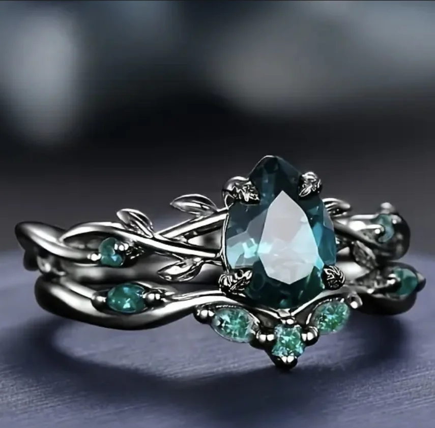 Fashions rings, gun, black inlaid green diamond ring, ins engagement rings, jewelry constellation ring, niche design