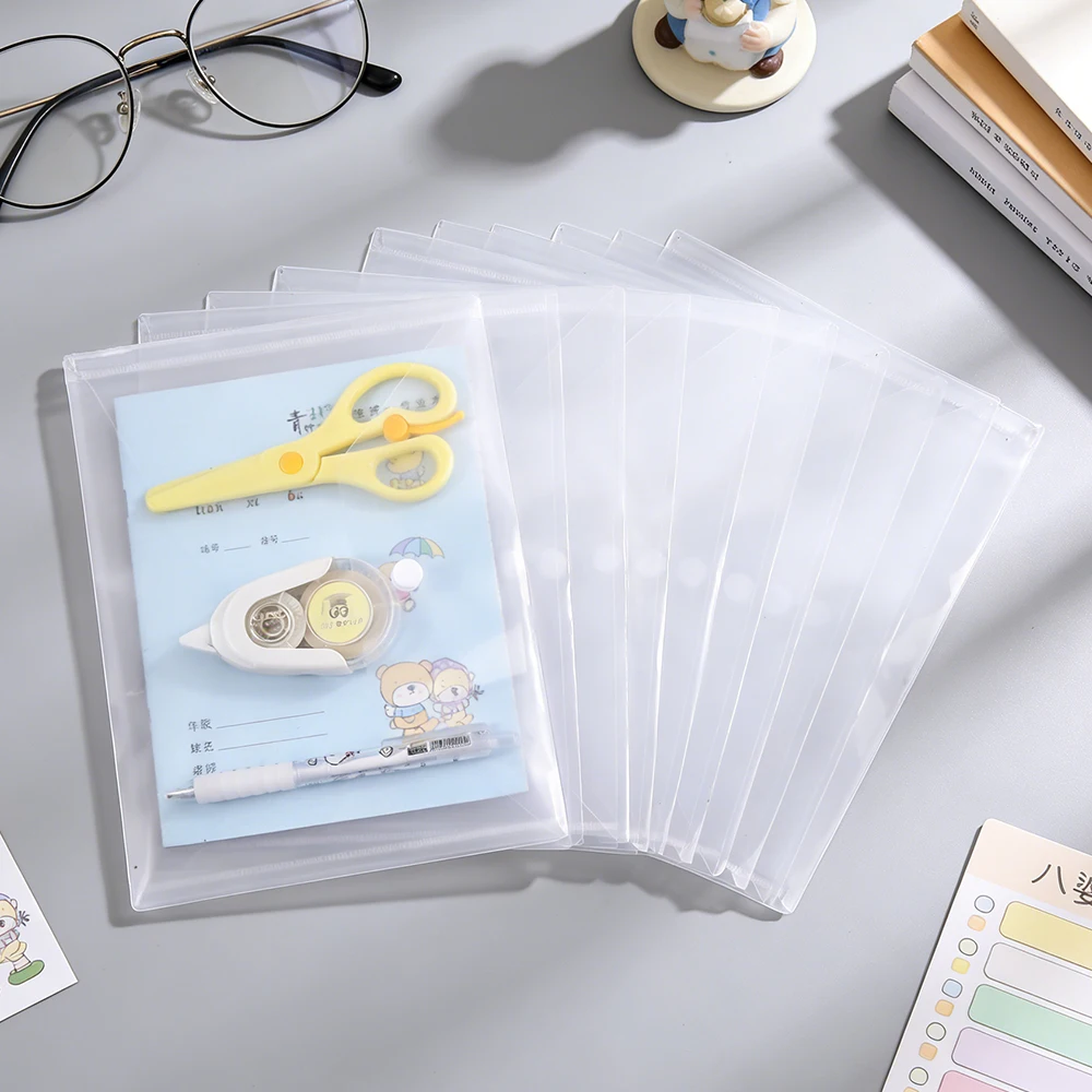 Stationery Warehouse - 6 قطع من أكياس الملفات الشفافة