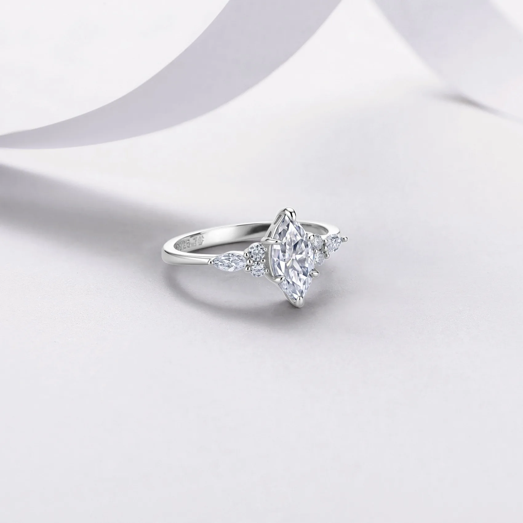 MUSHAN Luxury S925 Sterling Silver Horse Eye Sterling Silver Ring Women's European and American Engagement Closed Ring Spot