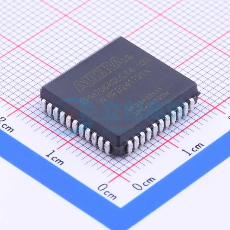 

1 PCS/LOTE EPM7064SLC44-10N PLCC-44 100% New and Original IC chip integrated circuit