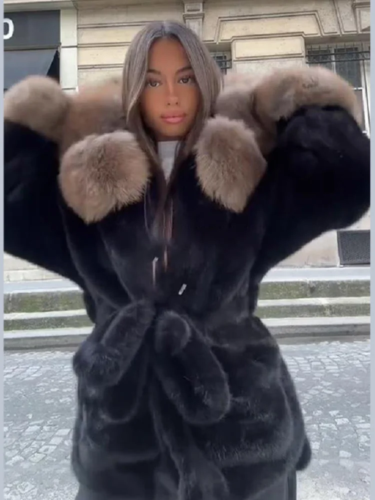 เสื้อโค้ทมีฮู้ดสไตล์วินเทจ แต่งขนเฟอร์เทียมแบบแพทช์เวิร์ค สำหรับผู้หญิง แขนยาว ผูกเชือก หนา อุ่น สำหรับฤดูหนาว 2025 สไตล์ลำลองแนวสตรีท