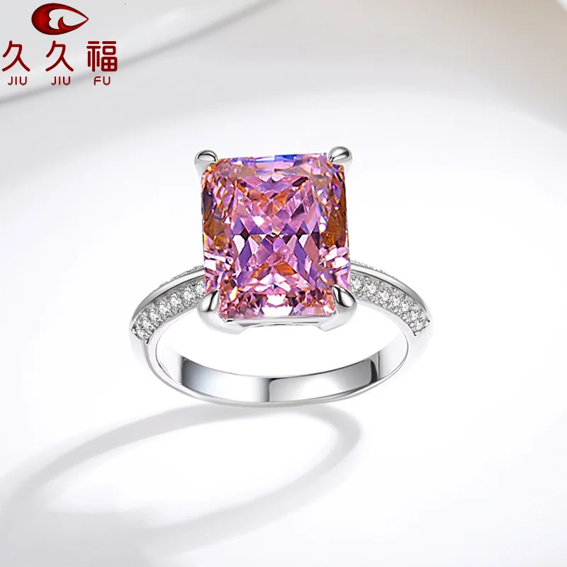 Female Radiant Cut Color Diamond Ring, PT950 Platinum and 5 Carat Moissanite, create high-end elegant wearing texture