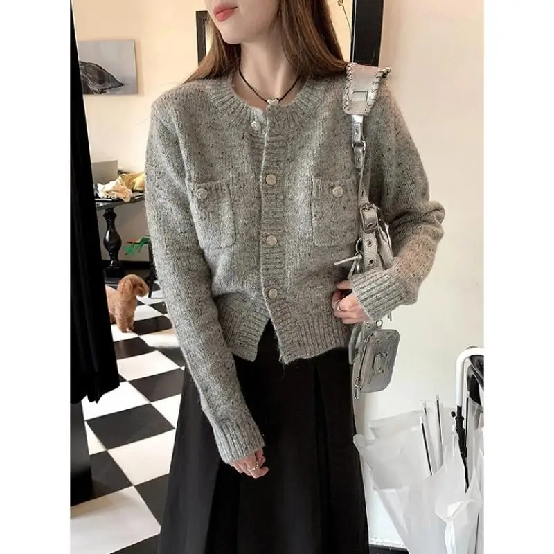 

Women's Autumn Winter Girl's Loose Sweater Knitted Cardigan Hooded Pullover Thicken Winter Korean Style Retro Zipper Knitwear