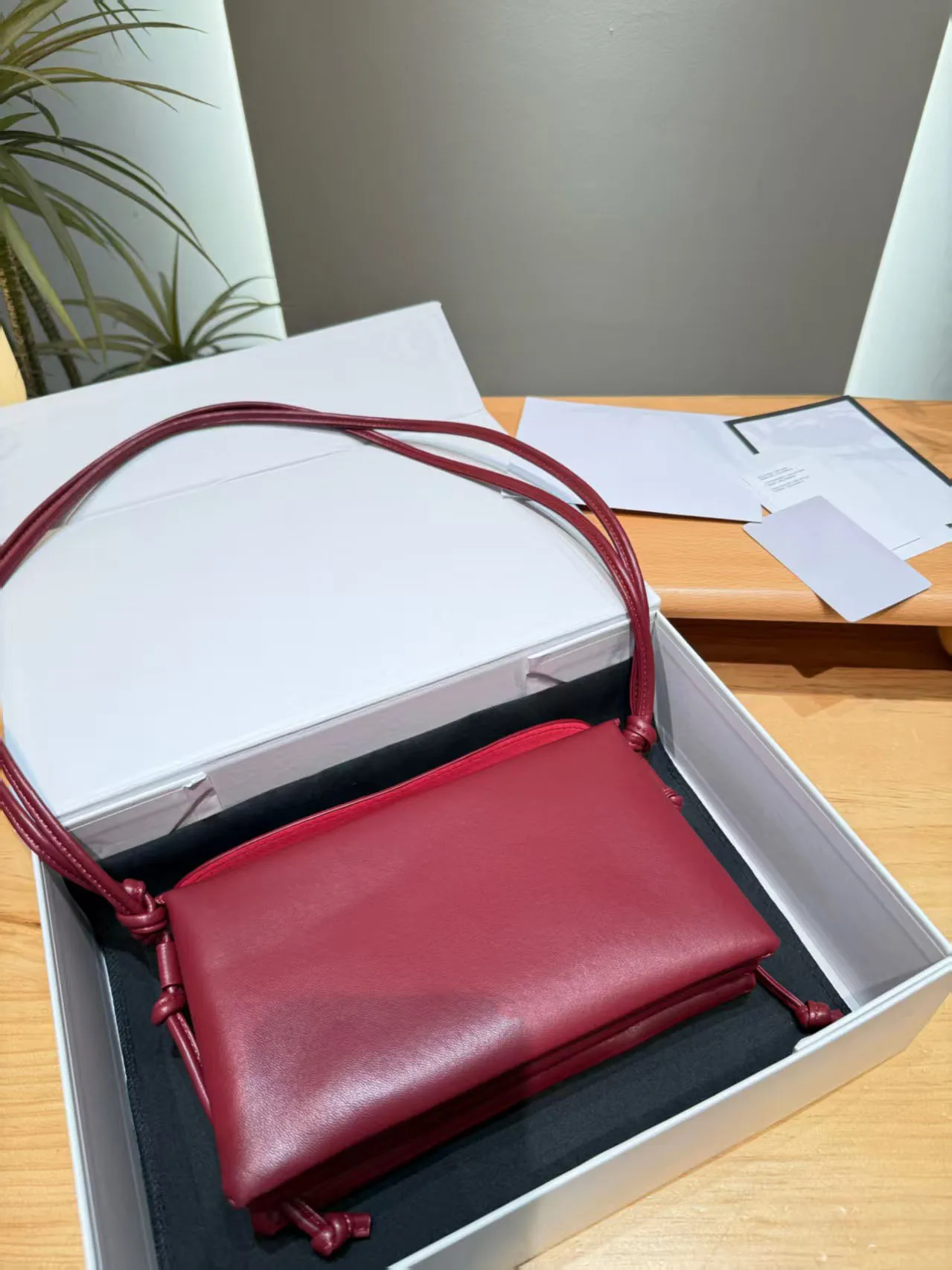 

Casual Ladies Clutch Bag Minimalism Handheld Envelope Bags Felt Indentation Handbag Solid Color Business Women's Bag33