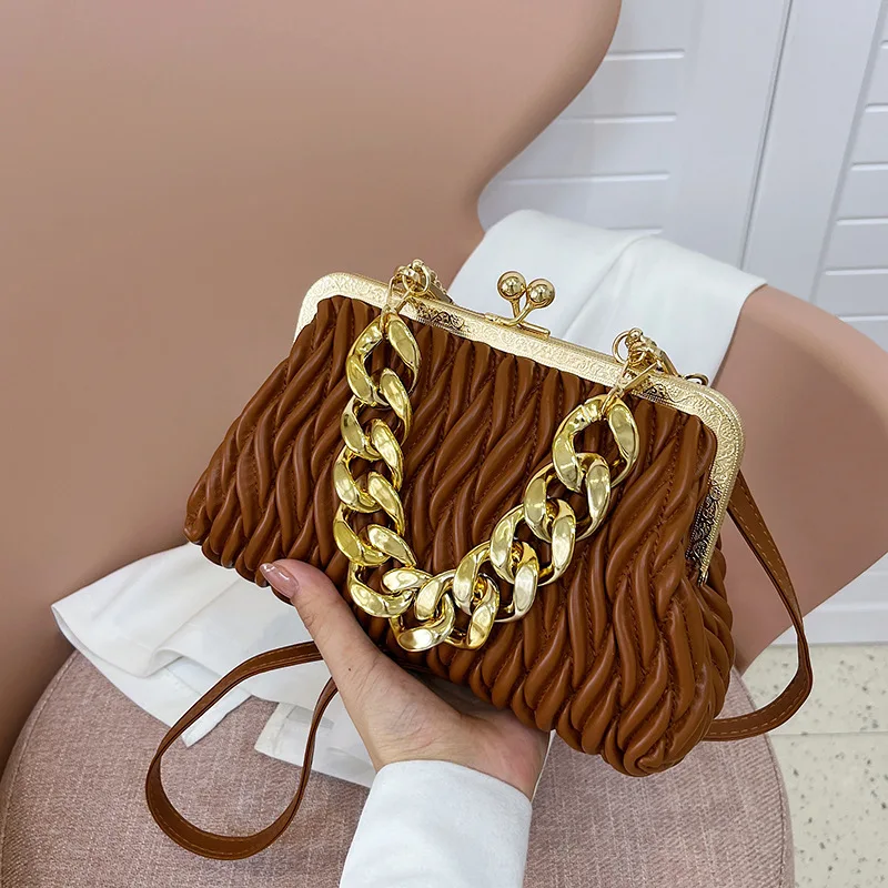 

2025 Новинка! Женская модная сумка с рюшами на цепочке - элегантная пригородная сумка через плечо/через плечо с застежкой-застежкой и вышивкой