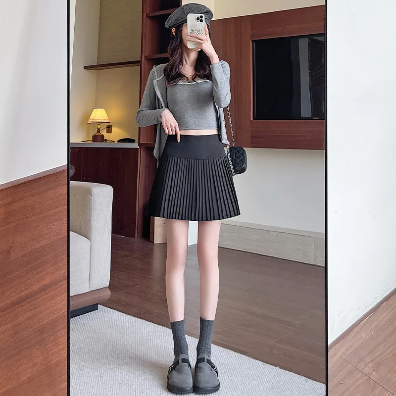

2025 Новая модная осенне-зимняя плиссированная женская короткая плиссированная юбка трапециевидной формы с высокой талией, однотонная тонкая женская юбка