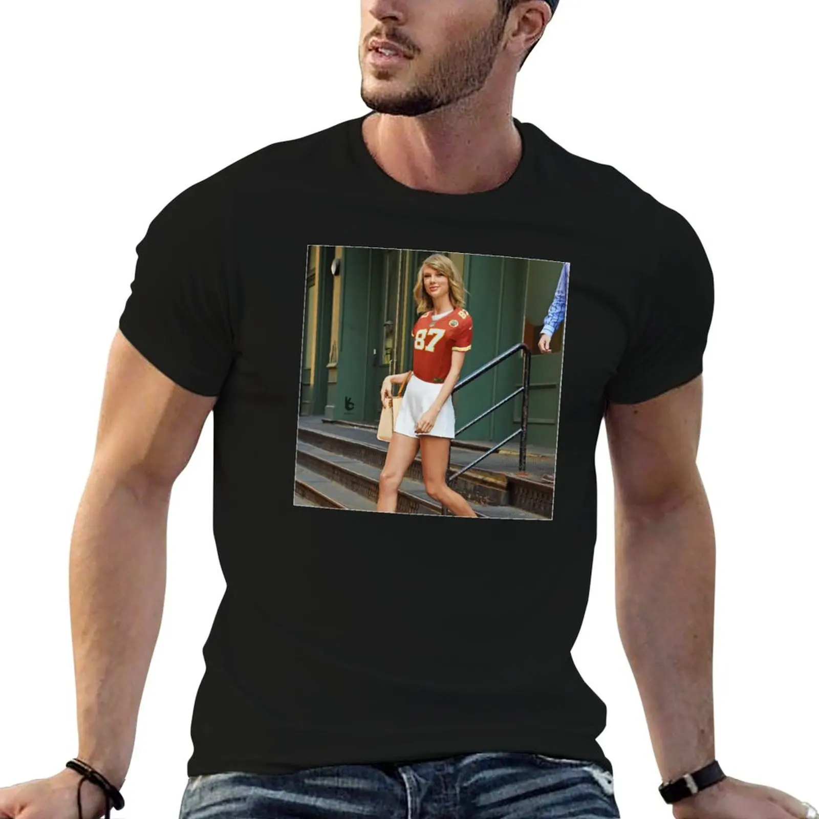 Funny KC Football swift repping trav T-Shirt Lightweight Basic Short Sleeve Shirt