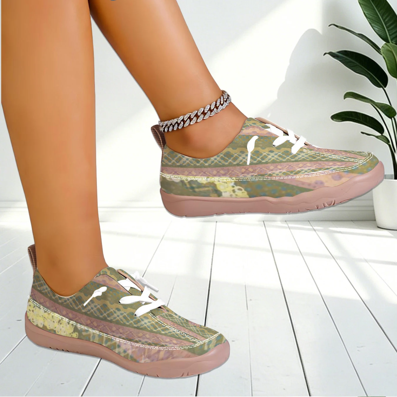 Women Plaid Print Wide Toe Sneakers Light Comfort Shoes For Long Standing Commute Travel Outdoor Walking
