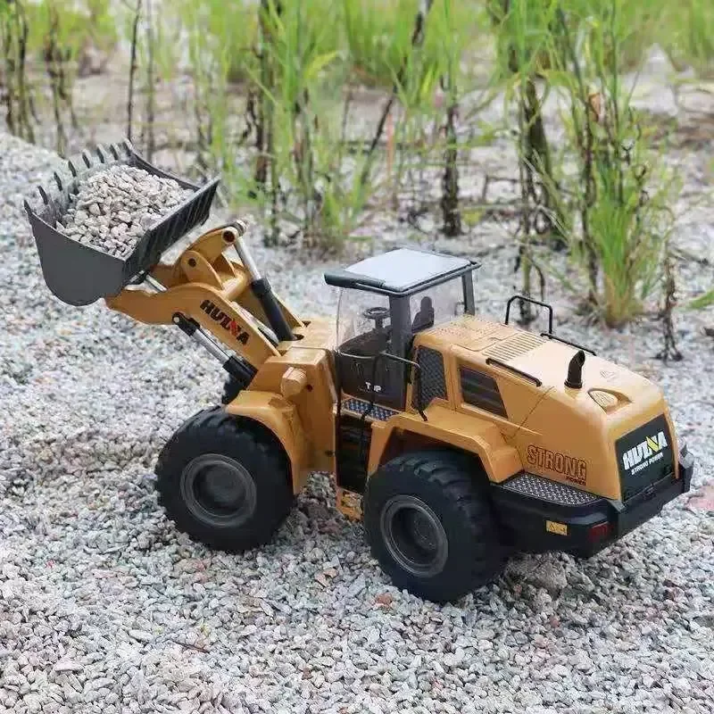 HUINA Remote Control Bulldozer Model 1583 2025 Upgraded Large Size Alloy 22 Channels Professional Loader For Kids Outdoor Play