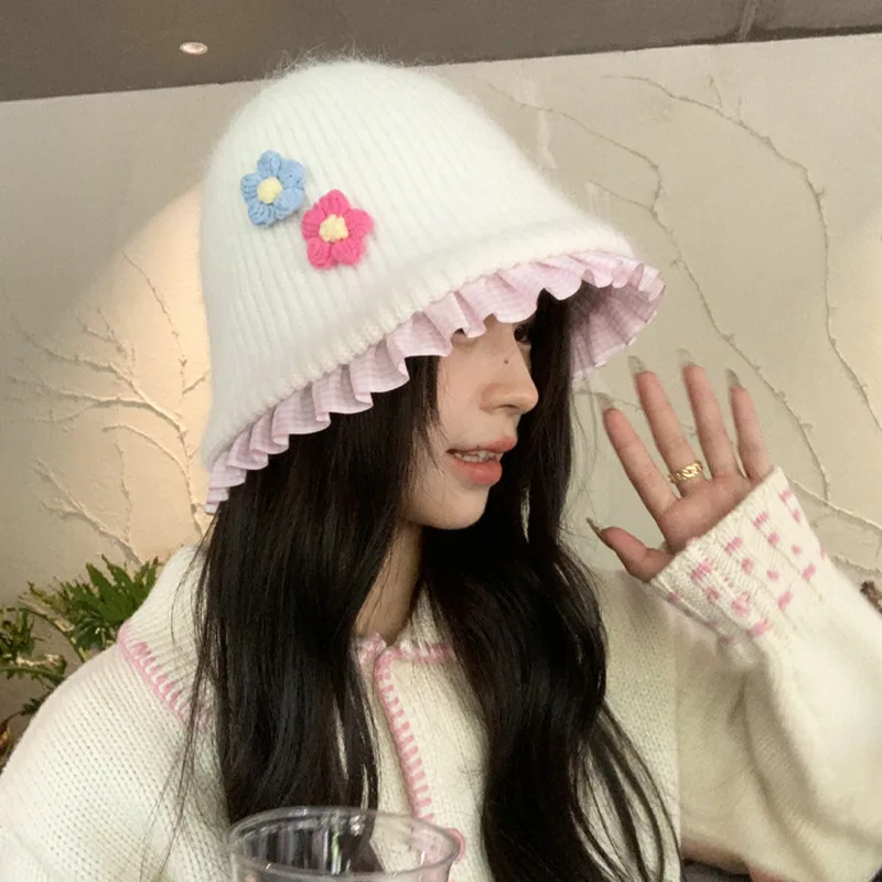 

Sweet Flower Versatile and High-end Warm and Versatile in Autumn and Winter Knitted Hat Face-enhancing Trendy Little Hat