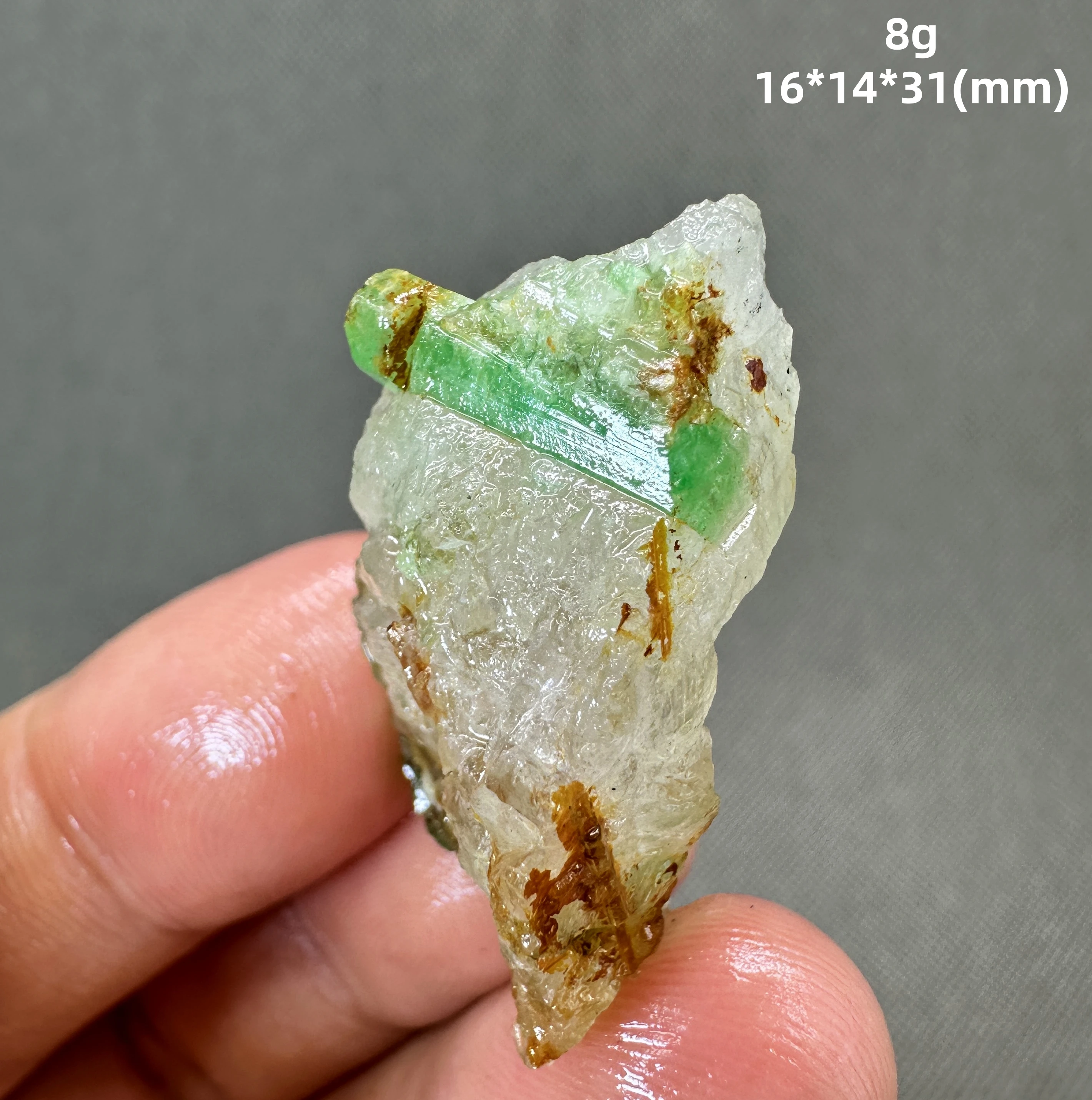 

8 g Natural India Hexahedral cylinder emerald mineral specimen + healing quartz crystals and stones rock gemstone