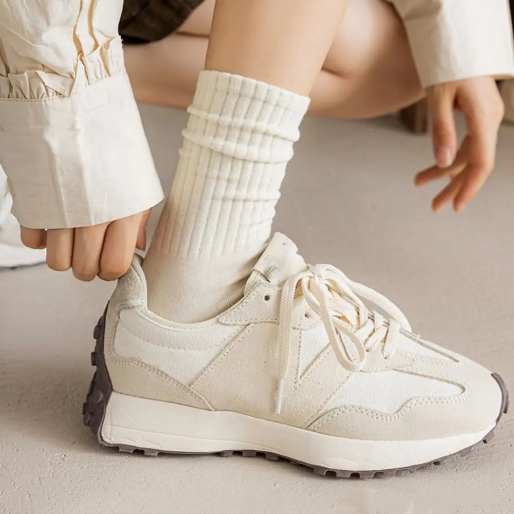 

Personality Sports Socks Casual Socks Autumn and Winter College Style Cotton Hosiery Women Socks Striped Socks Tube Socks