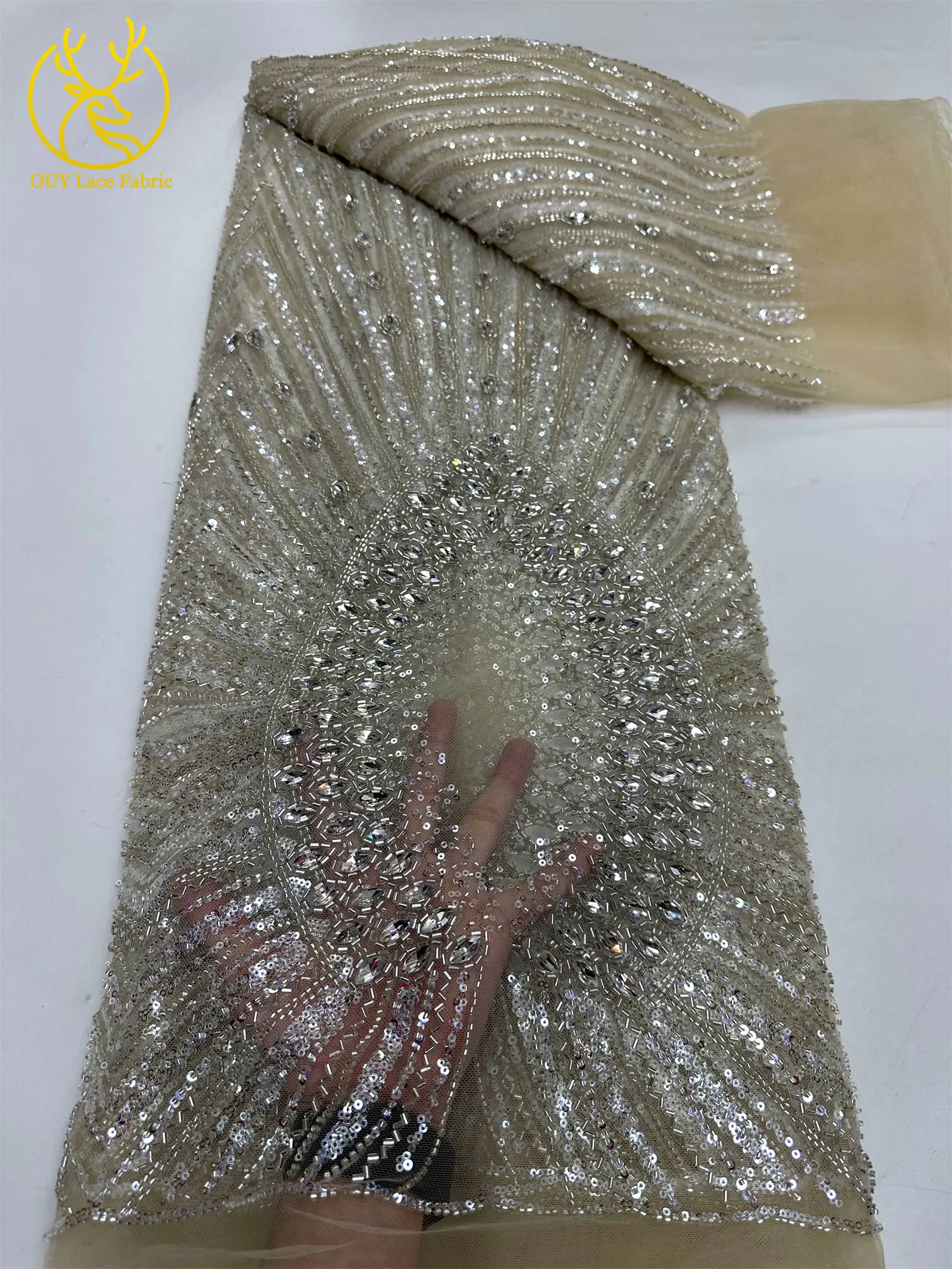 Luxuriöser afrikanischer Edelstein-Perlen-Spitzenstoff 2026 Premium nigerianischer französischer Pailletten-Mesh-Spitzenstoff für Partykleider und Brautkleider – Detail 11