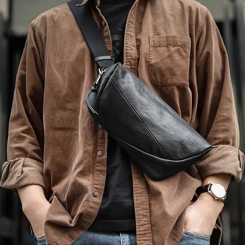 

Men's Satchel Spring 2025 First-layer Cowhide Shoulder Messenger Bag Premium Feeling Going Out Portable Breast Bag