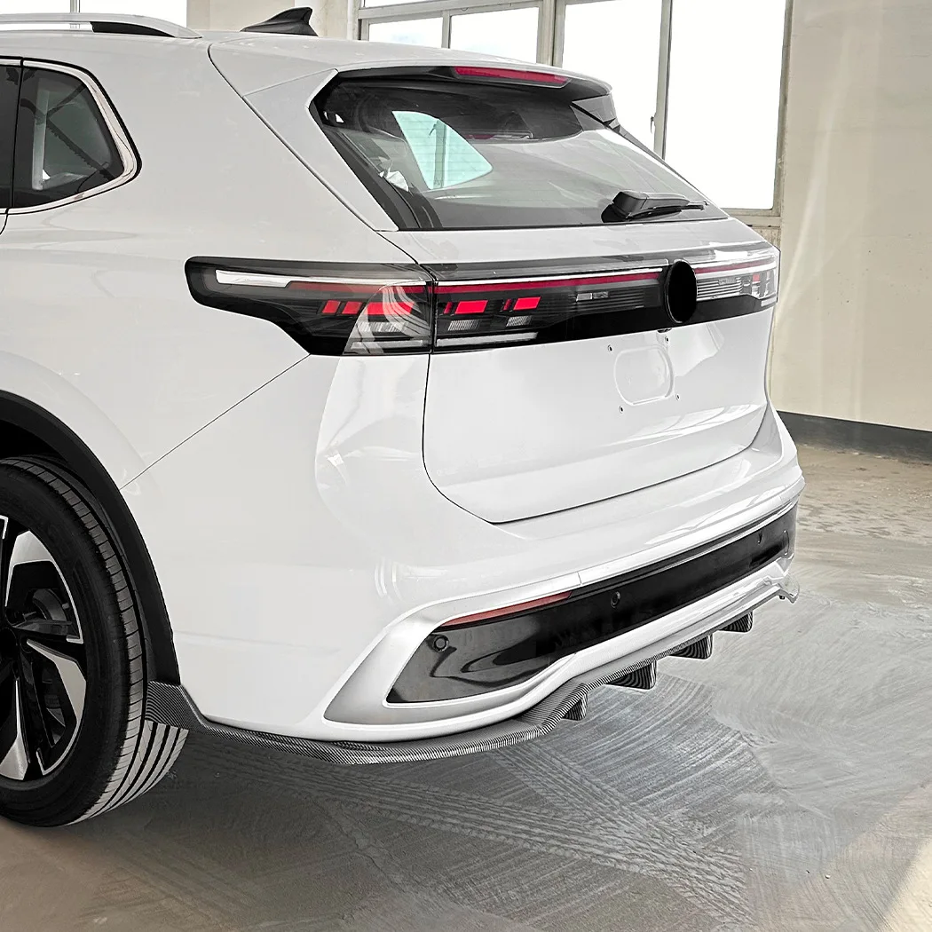 

Для Volkswagen Tiguan MK3 Standard Edition 2024+ — аксессуары для модификации заднего бампера: диффузор, спойлер, сплиттер, накладка на бампер.