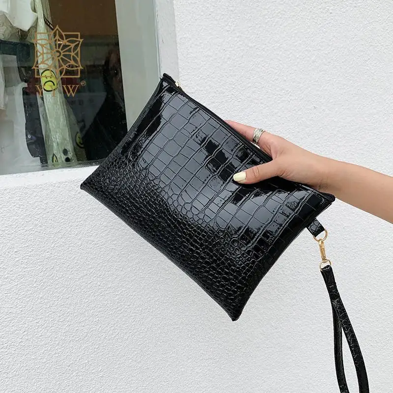 Mini Soft Crocodile Envelope Clutch Handbag Women PU Leather Wallet Bags with Wristband Simple Ladies Daily Messenger Purse Bag