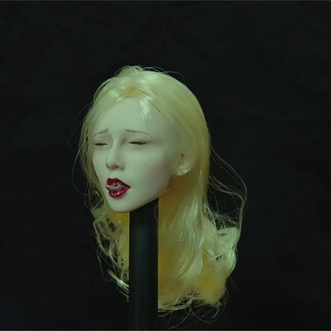 

1/6 Scale Head Sculpture Model Blonde Closed Eyes Female Soldier's Tongue Expression For 12 inchPhicen Tbleague figure Toys