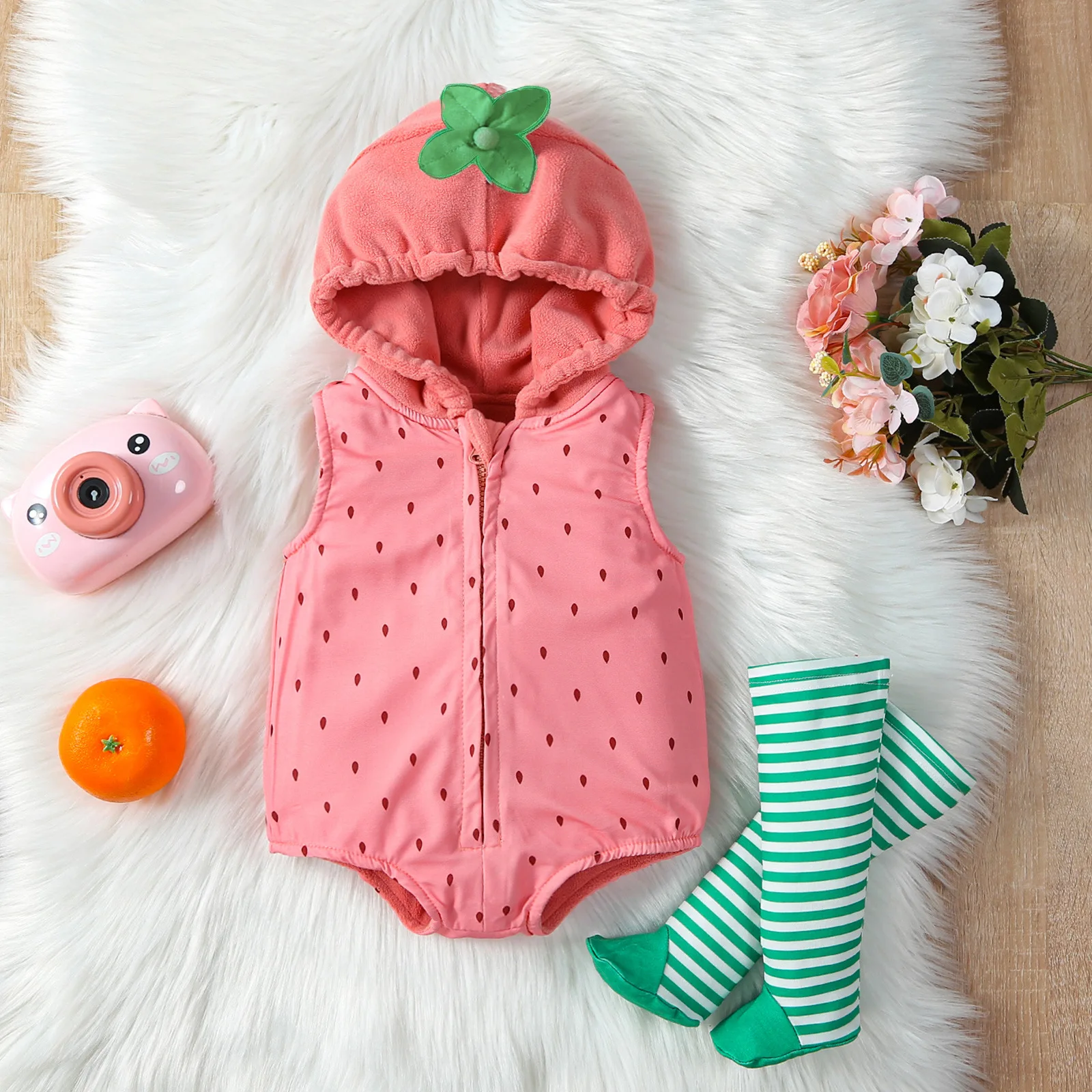 3-24M Strawberry Shaped Baby Romper Set with Zip-up Hood for Girls And Boys Cute Stage Performance Outfit with Striped Stockings