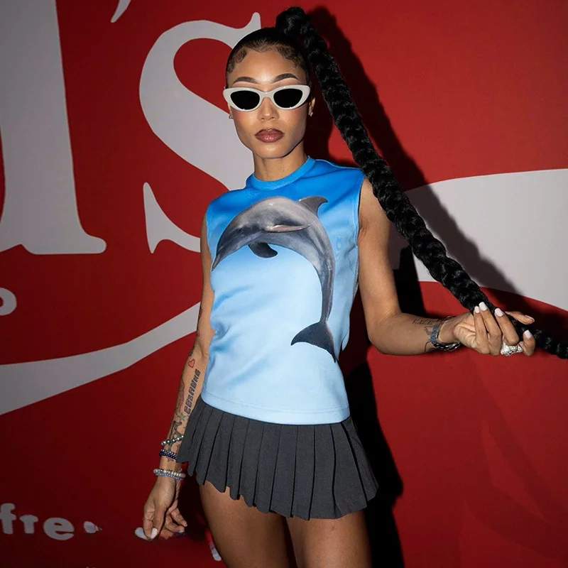 T-shirt imprimé dauphin pour femmes Y23tp048 2025, haut décontracté, matériau de qualité, ajustement confortable pour dames