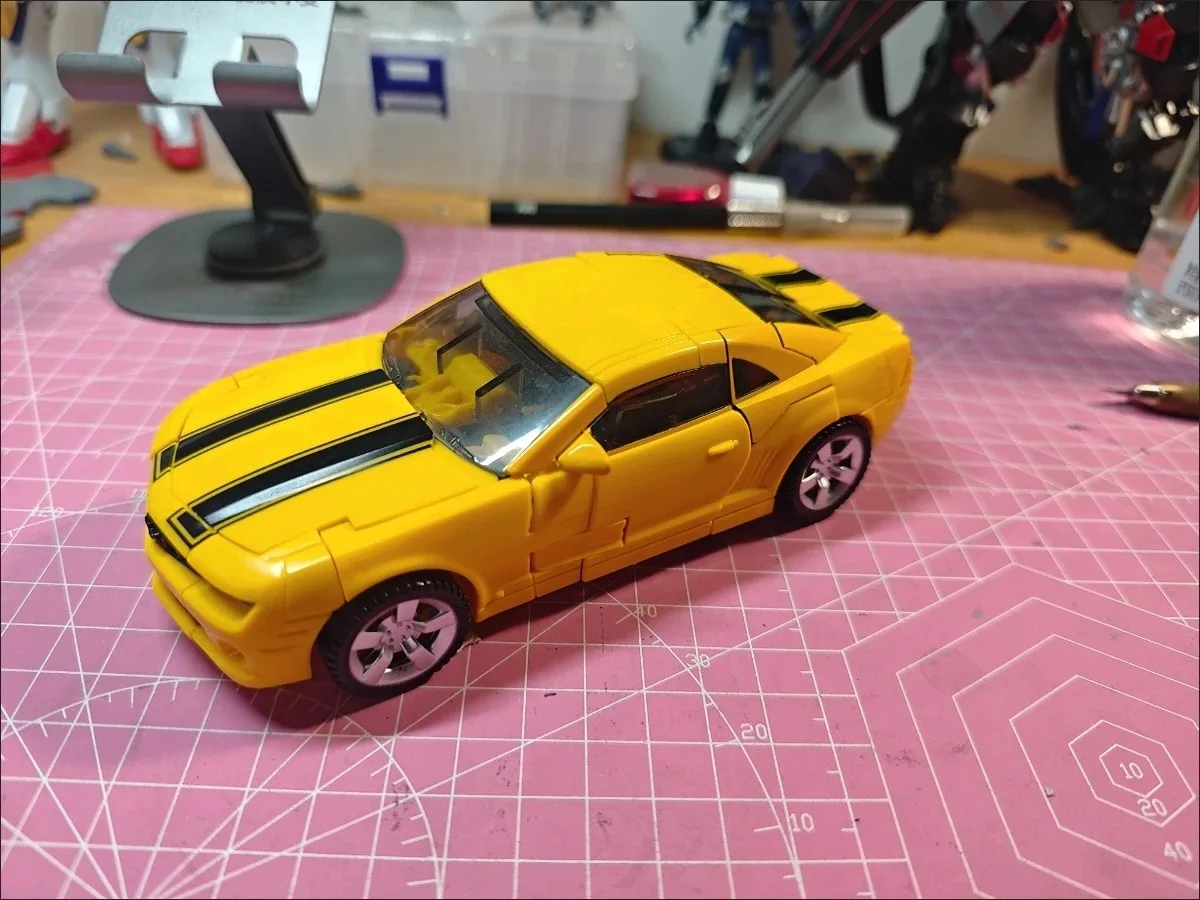 متوفر في المخزون TW1025B Dark Bee TW-1025 KO SS49 ألعاب التحول سيارة روبوت عمل أرقام الأوتوبوت نموذج جمع الأولاد هدية #6