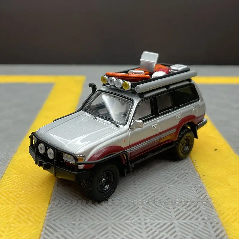 GCD 1:64 Toyota Land Cruiser LC80 Land Cruiser Land Cruiser SUV alloy car model