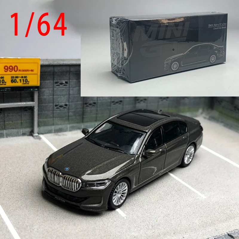 

Diecast Model Car 1:64 Size BMW Alpira B7 XDrive Alloy Car Model 750 Alpina Super Muscle Car Collection Toys for Boys Gift