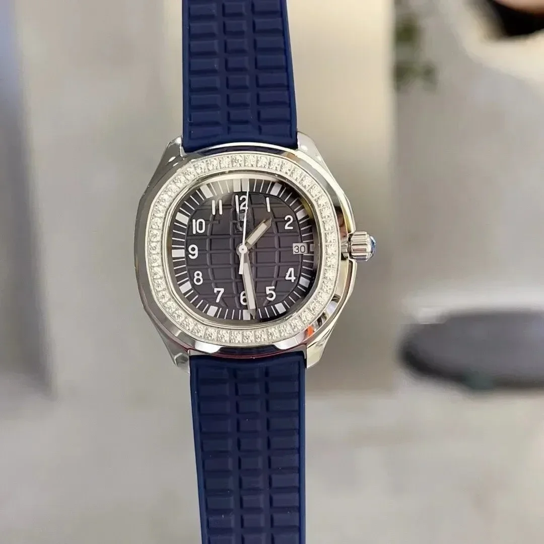 Damen-Quarzuhr, Eiscund, Diamant-Lünette, digitale Ziffern, Digitaluhr, Silikon-Kautschukarmband, Aquanaunt