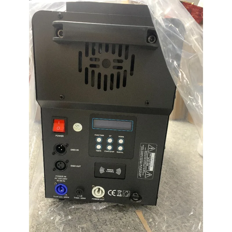 High-end quality vertical 1500 watt mist machine full color spray column for concert