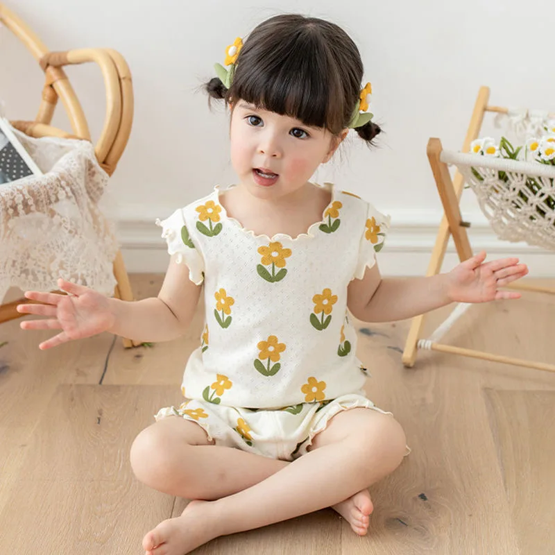 

Детские летние шорты с коротким рукавом и принтом