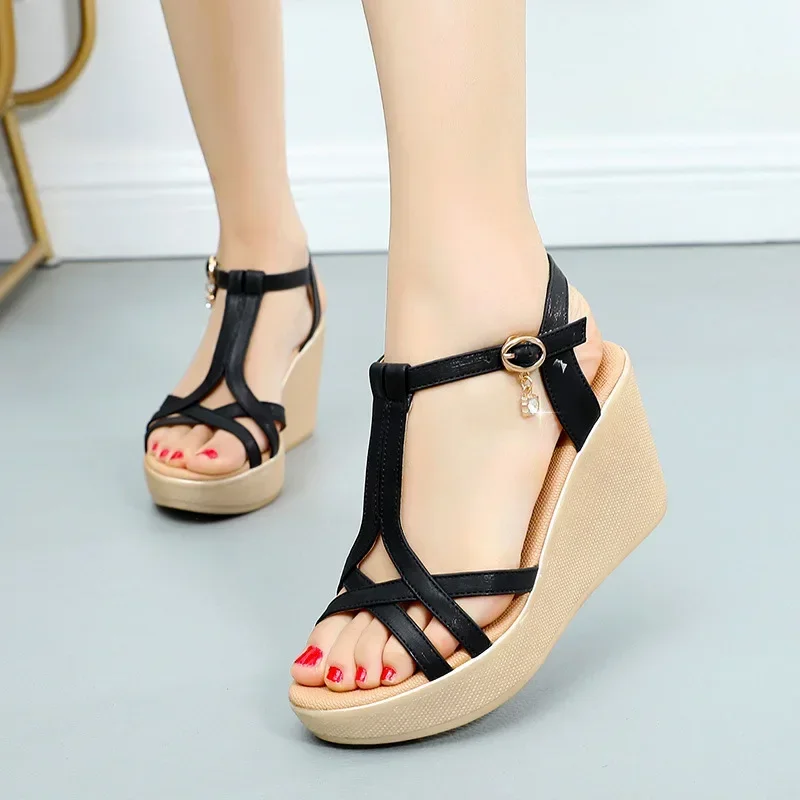 Small Size 32-43 Comfortable Chunky Platform Wedges Sandals Summer 2024 Women\'s High Heels Shoes for Office Beach Mom Work