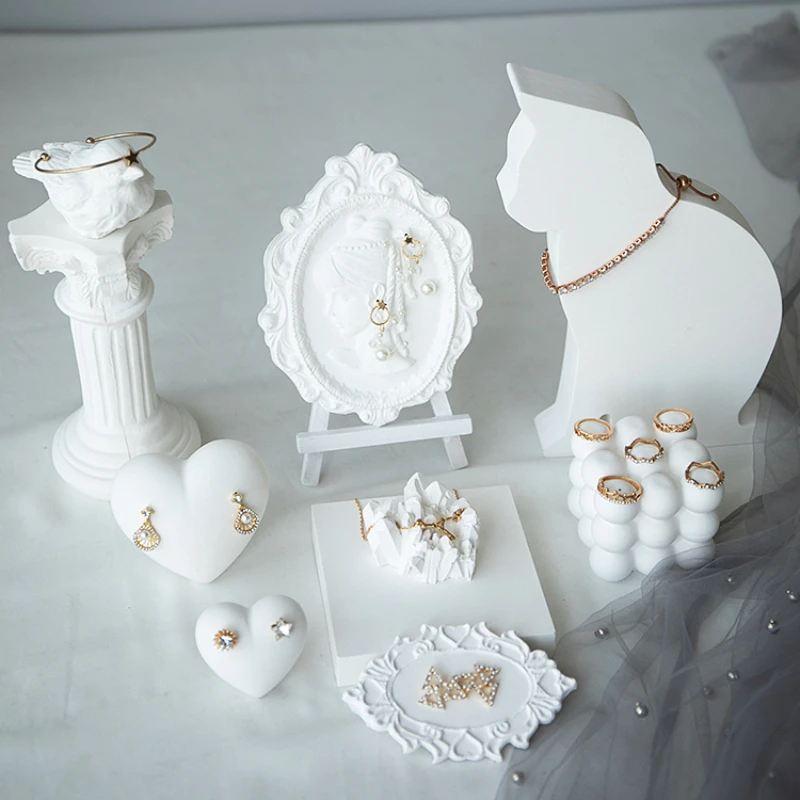 Creative Plaster Pendant Earrings Necklace Display Stand Jewelry Display Shooting Props