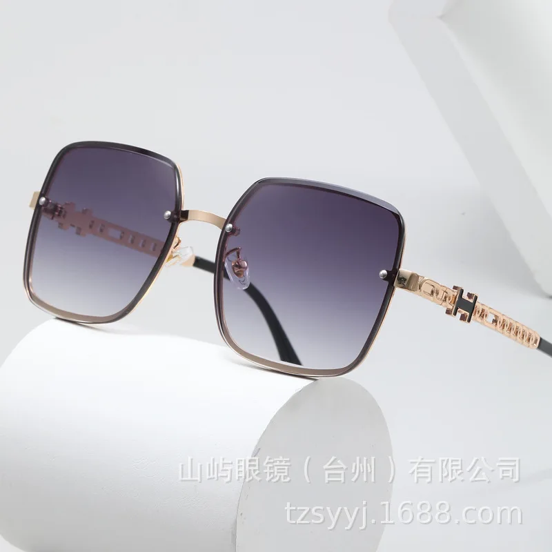

New Frameless Square Sunglasses Unisex UV Protection Fashion Trendy Master Design Hot Selling Versatile​