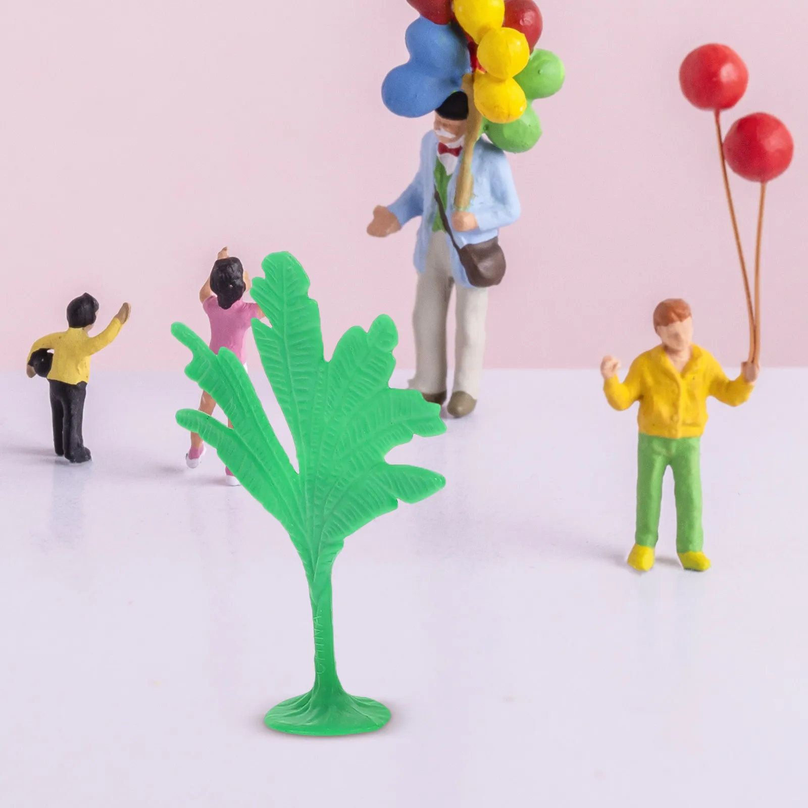 

50 шт. реалистичных миниатюрных банановых деревьев 7 см, пластиковая листва для DIY-моделирования, диорам, кукольных домиков, ландшафтного дизайна, рукоделия