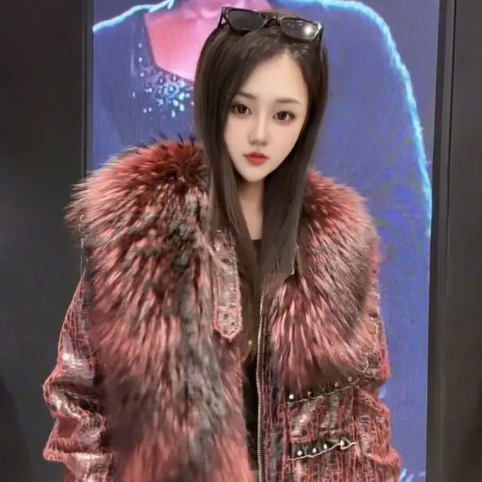   ملابس خارجية عصرية مطرزة ثقيلة من الفرو المزيف Jaet معطف جلد شخصي للتخسيس متعدد الاستخدامات للنساء